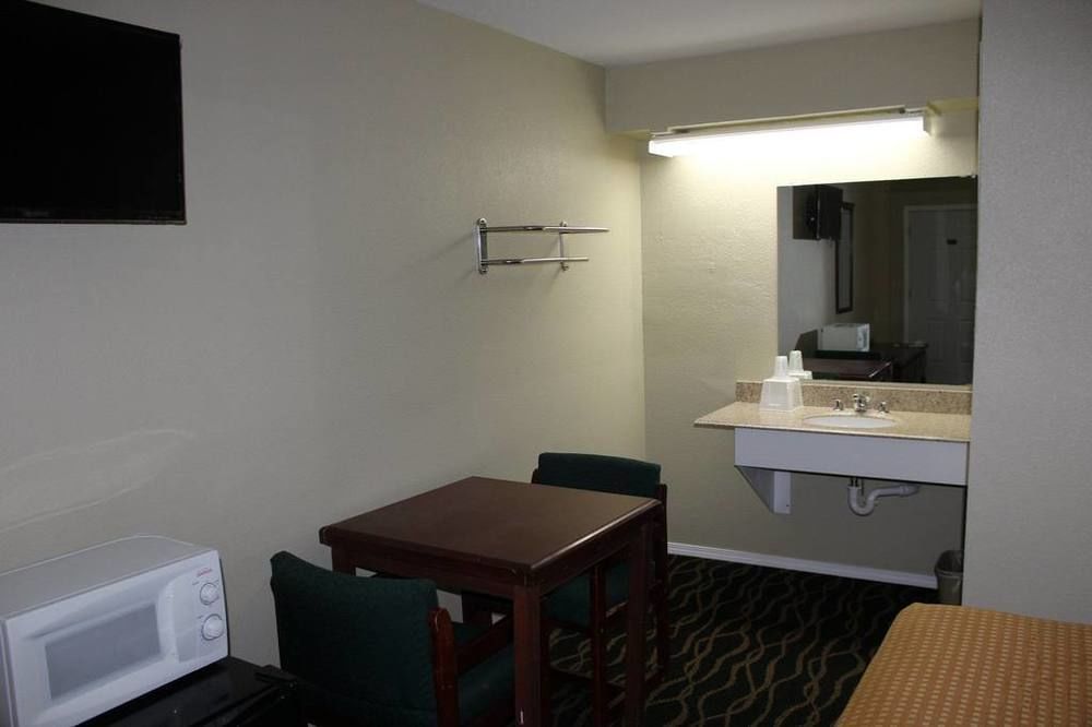 Budget Inn Muskogee Εξωτερικό φωτογραφία