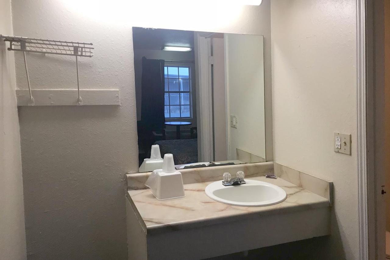 Budget Inn Muskogee Εξωτερικό φωτογραφία